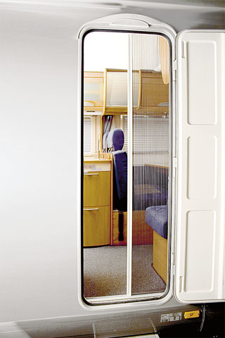 Myggnettdør REMICare II 65 x 200 cm, dybde 5,8 cm rammefarge hvit , ga