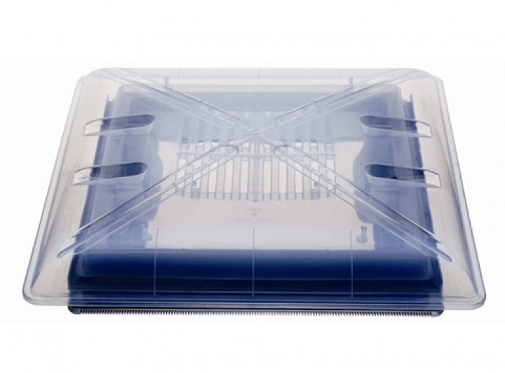 Takluke 40x40cm tak 24-56mm VPW 46004600 VPW i gruppen Bobil & Caravan / Takluker / Takvinduer 40x40cm hos Camping 4U (112206)