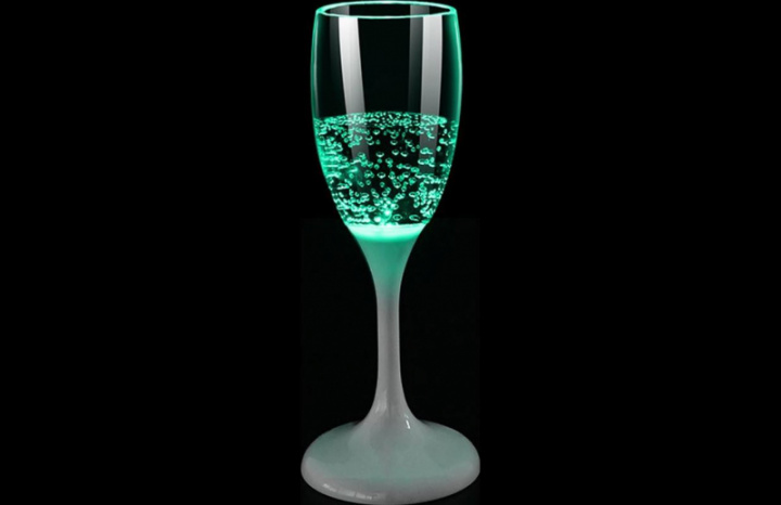 Glass som lyser 12cl grønn Prosecco i gruppen Kjøkkenutstyr / Husholdning / Glass og karaffler hos Camping 4U (12-2090-05)
