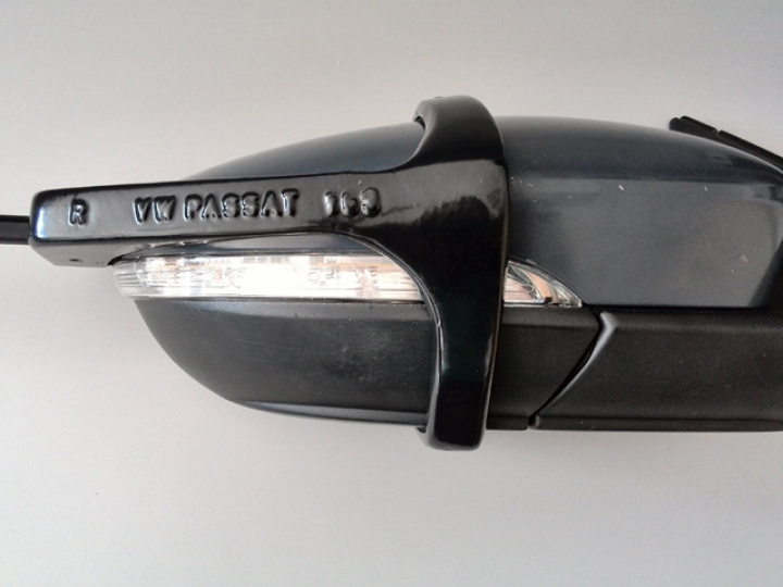 EMUK Backspegel 2 Volkswagen Passat B7, Jetta i gruppen Chassis / Caravanspeil / Caravanspeil EMUK / Volkswagen / Passat / 2011-10/2014 hos Camping 4U (9901614)