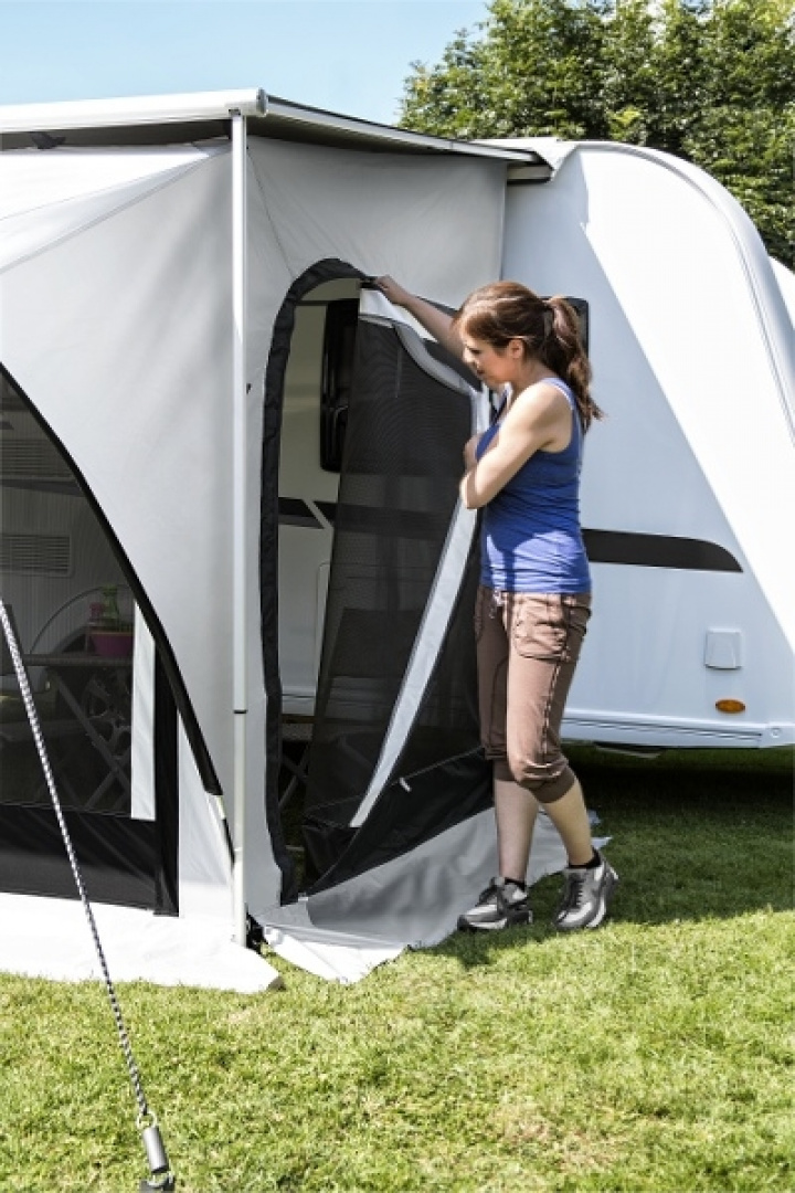 Sidevegg med insektsnett Thule Quickfit i gruppen Markise & Telt / Markiser / Sidevegger, fronter & tilbehør / Sidevegger & Sunblockers / Thule solbeskyttelse/sidevegger hos Camping 4U (9917966)