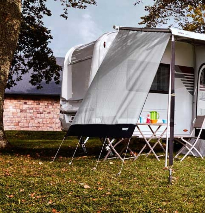 Sidevegg Thule Sun Blocker G2 i gruppen Markise & Telt / Markiser / Sidevegger, fronter & tilbehør / Sidevegger & Sunblockers / Thule solbeskyttelse/sidevegger hos Camping 4U (9918329r)