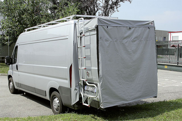 Baktält Fiamma Rear Door Cover Ducato, Jumper, Boxer H2 i gruppen Markise & Telt / Fortelt / Telt bybobil/van, bil / Telt med stativ hos Camping 4U (9957333)