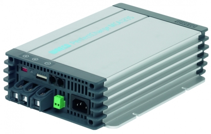 Lader 35A (3 utg) Dometic PerfectCharge MCA1235 i gruppen Elektronikk / Batterilader / AC-lader 230V-12V hos Camping 4U (9980743)