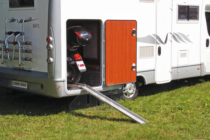 Fiamma Carry Moto Pro i gruppen Chassis / Sykkelstativ / For Garasje hos Camping 4U (9993655)