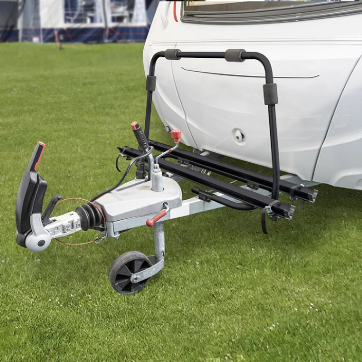 Sykkelstativ til campingvognens trekkstang svart, to sykler i gruppen Chassis / Sykkelstativ / For trekkbjelken hos Camping 4U (C4-10294)